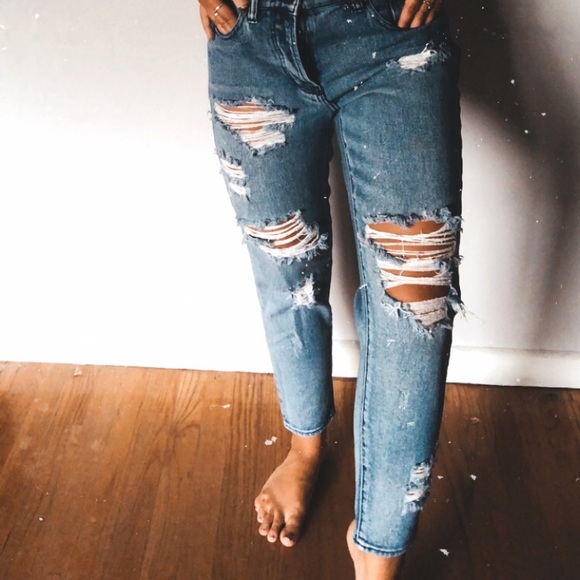 Ripped boyfriend jeans! - Picture 2 of 2